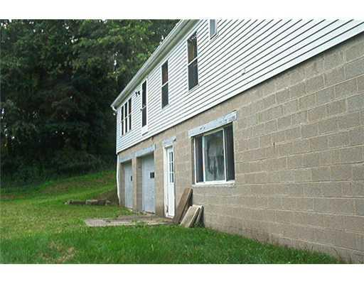 802 Geyer Road Pittsburgh, PA 15212 - Photo 3 of 11 Exterior Back.
