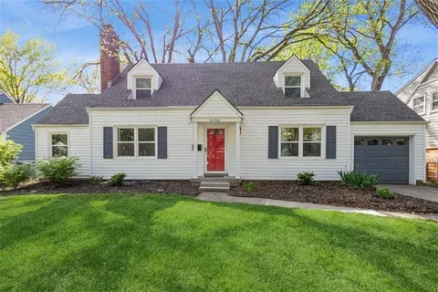 $439,000 | 5406 Juniper Drive, Roeland Park, KS 66205