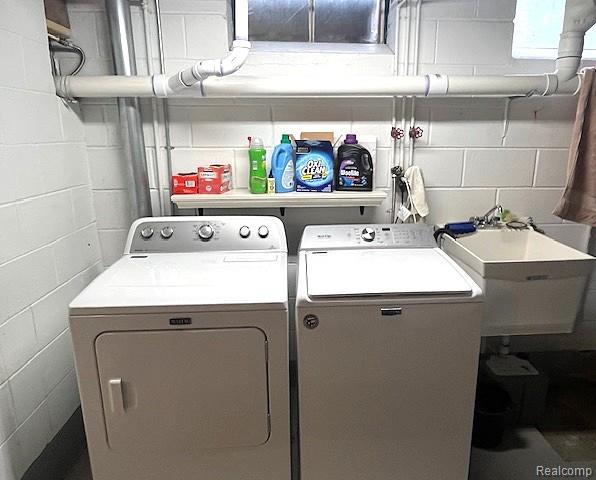 20285 29 Mile Road Ray, MI 48096 - Photo 22 of 25 Laundry room