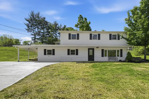 $319,900 | 7098 Sheed Road, Cincinnati, OH 45247