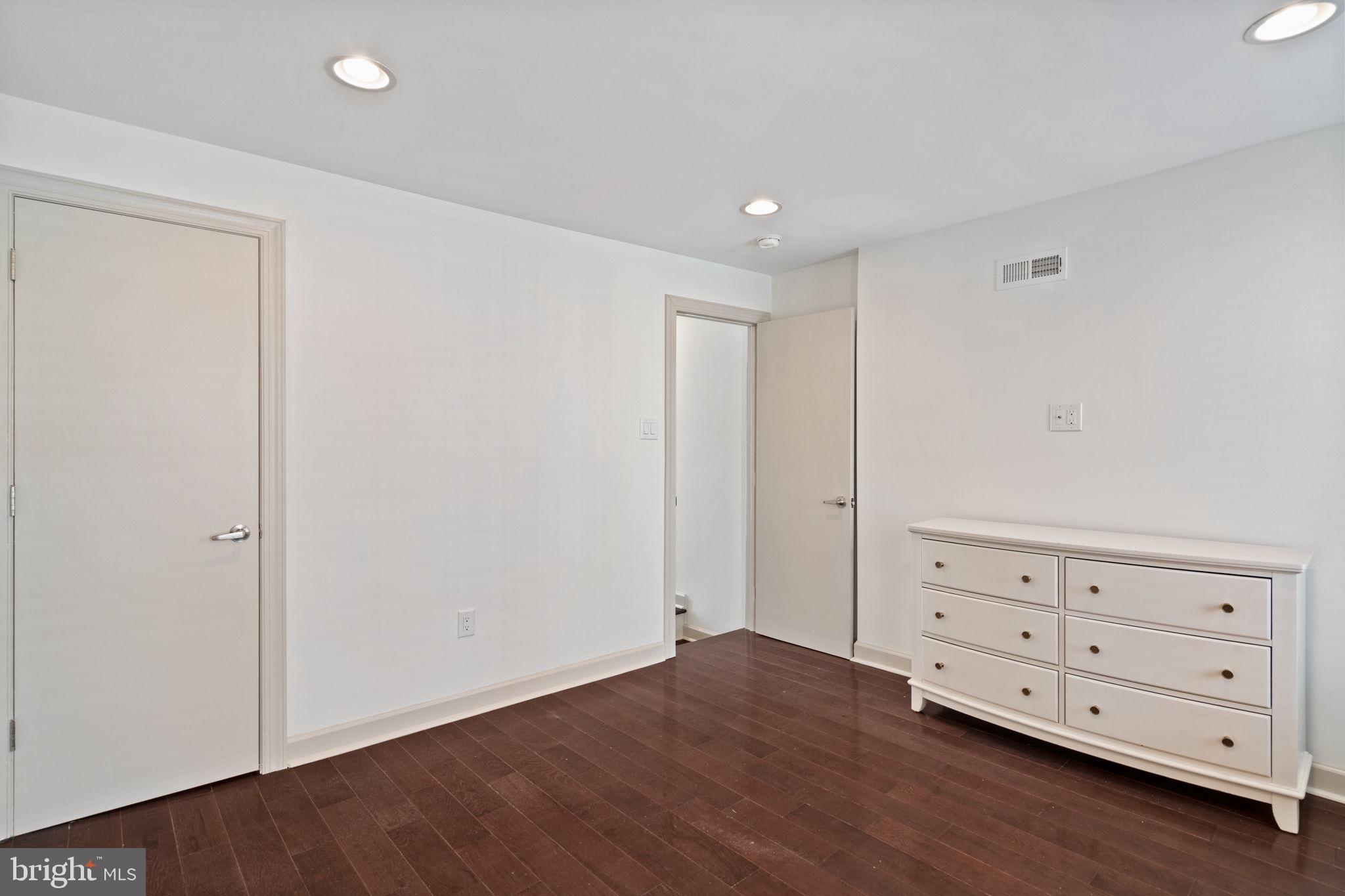 710 Clymer Street Philadelphia, PA 19147 - Photo 16 of 33