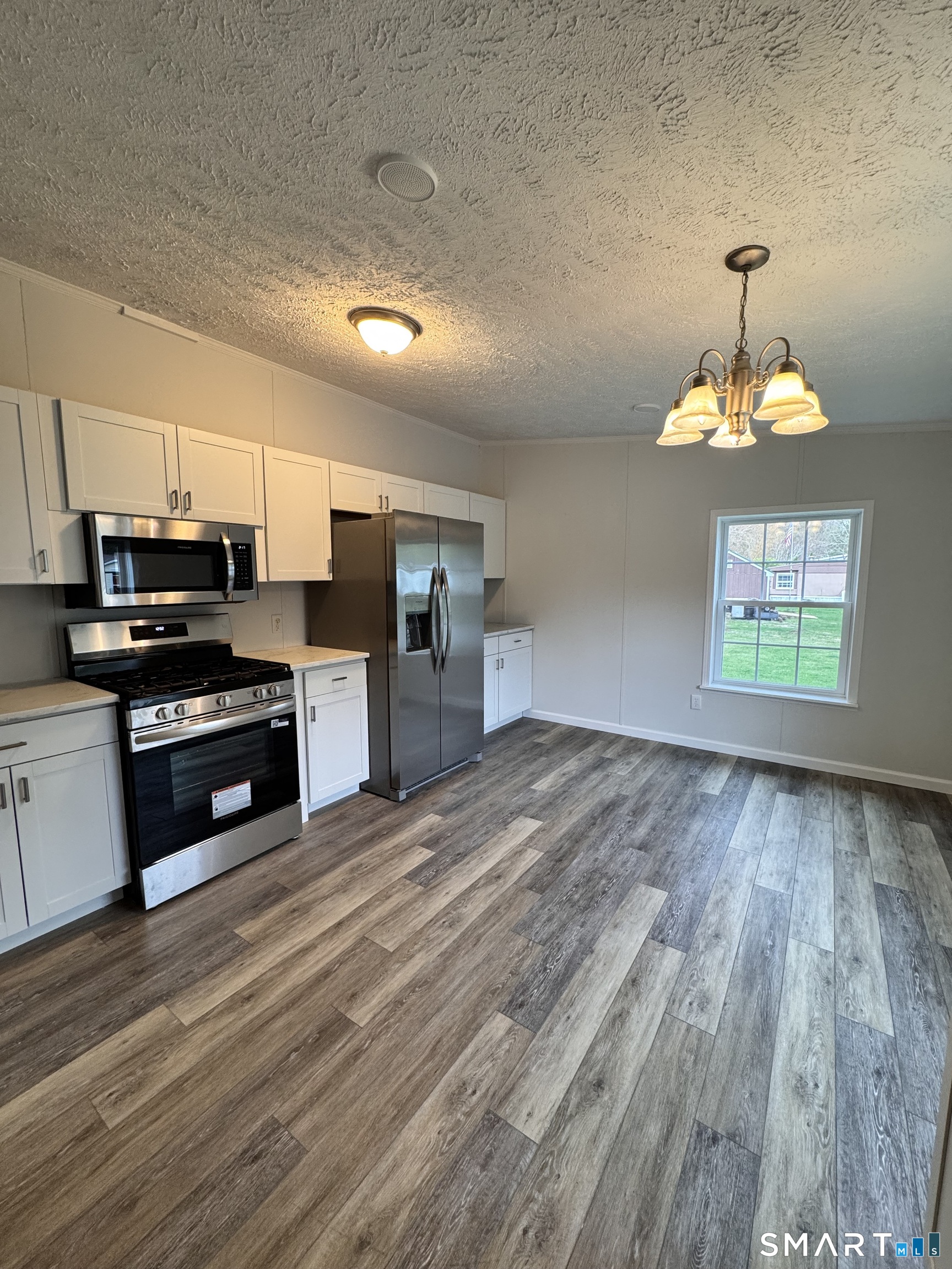 14 Skylark Road Colchester, CT 06415 - Photo 4 of 15