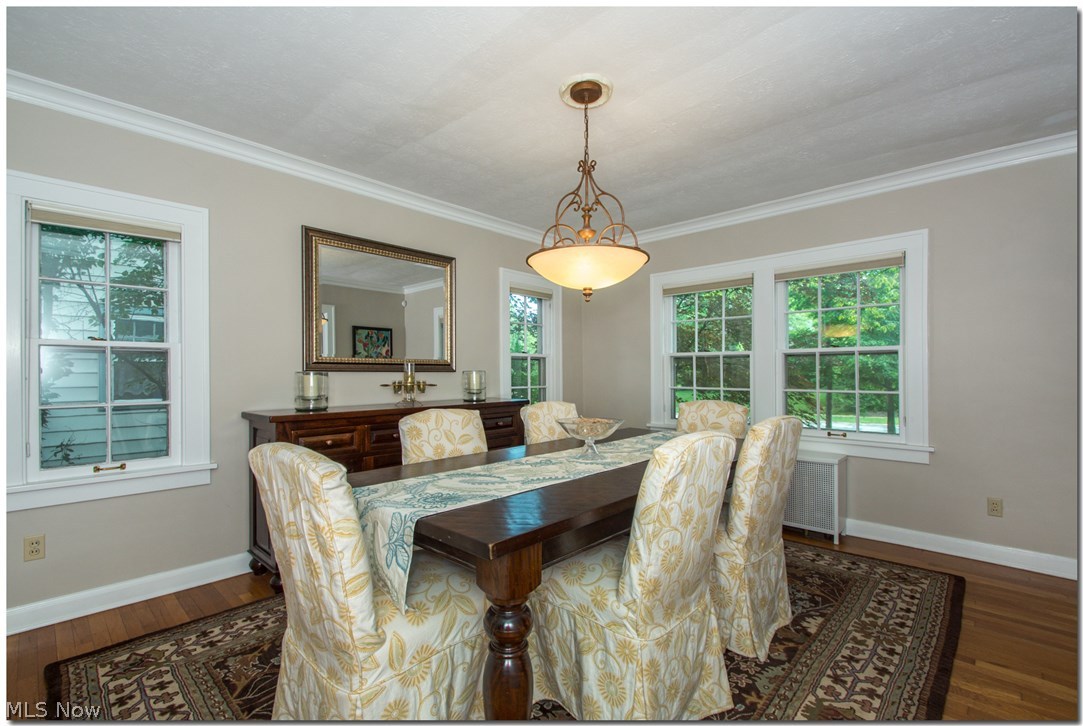 3008 Warrington Road Cleveland, OH 44120 - Photo 11 of 34