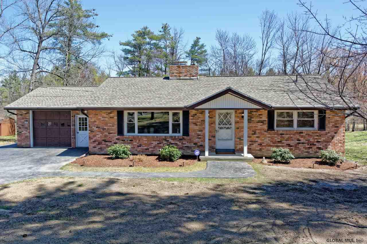 257 Bullock Road Slingerlands, NY 12159 - Photo 1 of 26 Photo 1