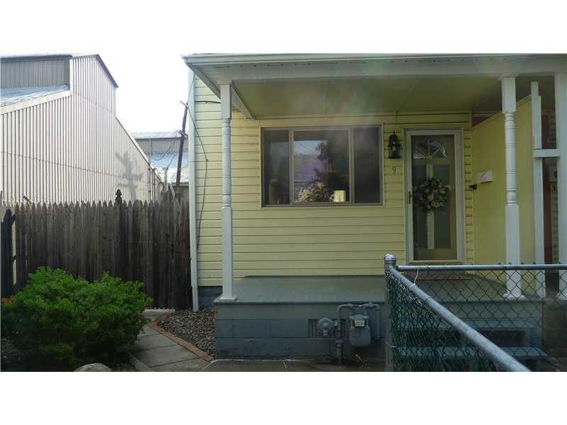 9 Riverside Court Blawnox, PA 15238 - Photo 2 of 20 Exterior Front. Nicely painted and welcoming front porch