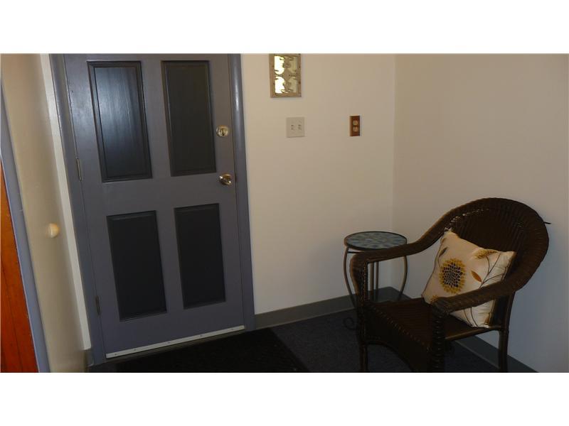 9 Riverside Court Blawnox, PA 15238 - Photo 10 of 20 Other. Mud room off the kitchen measures 6x10 m/l