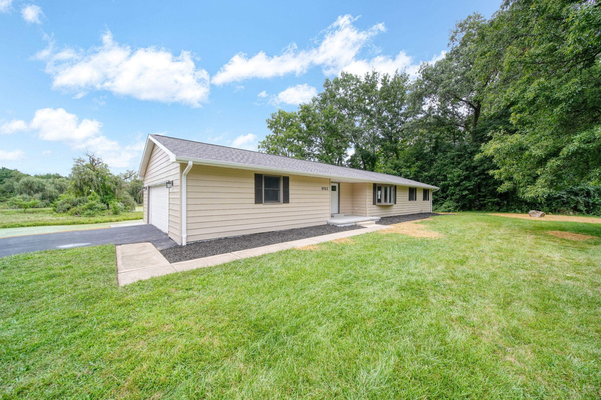 8563 McCain Road Parma, MI 49269 - Photo 3 of 59 2-web-or-mls-DSC07035_HDR