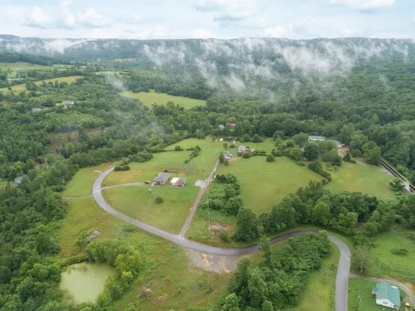$1,275 | 256 Rock Creek Road, Lookout Mountain, GA 30750