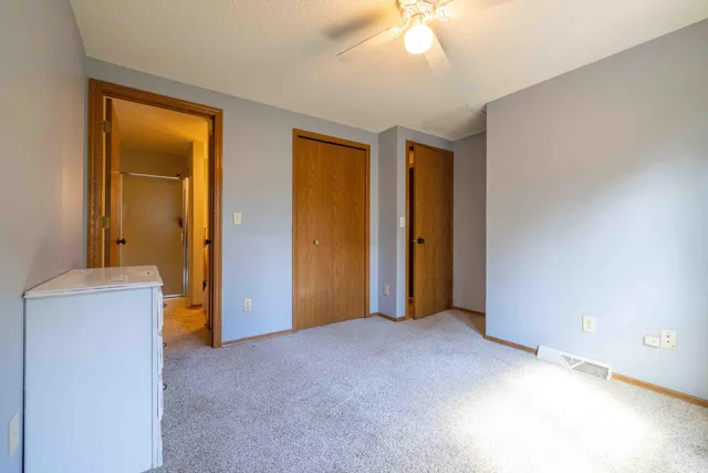 $480,000 | N6236 Willow Glen Road, Concord, WI 53066