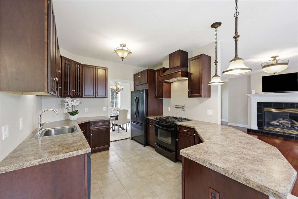413 Batchelor Street Granby, MA 01033 - Photo 17 of 42