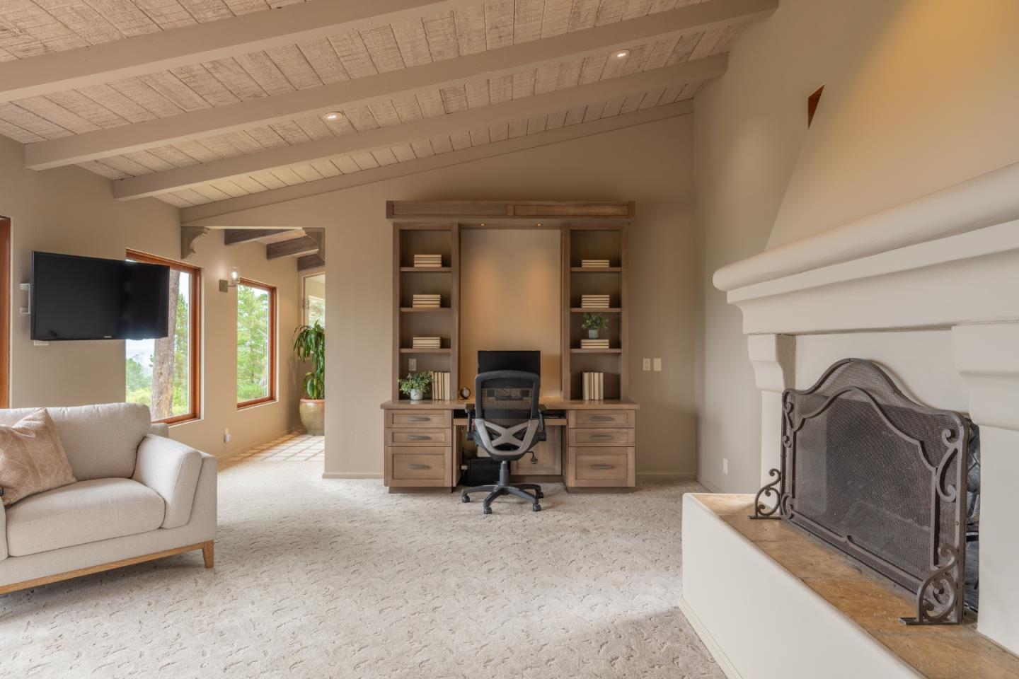 534 Aguajito Road Carmel, CA 93923 - Photo 22 of 47