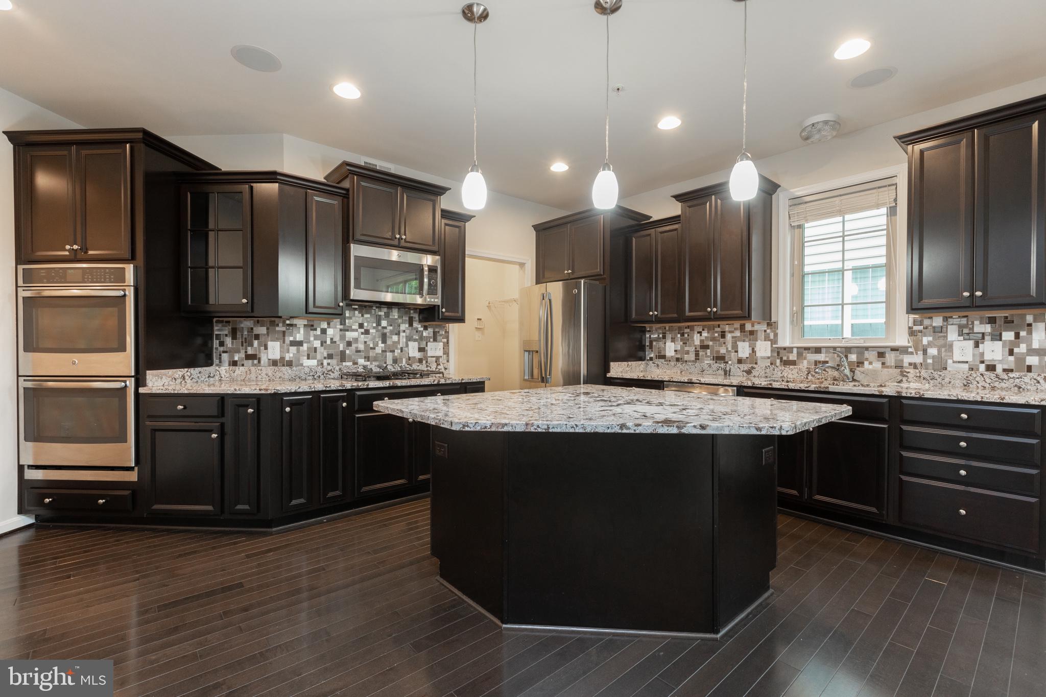 8105 Ridgely Loop Severn, MD 21144 - Photo 15 of 53 Kitchen