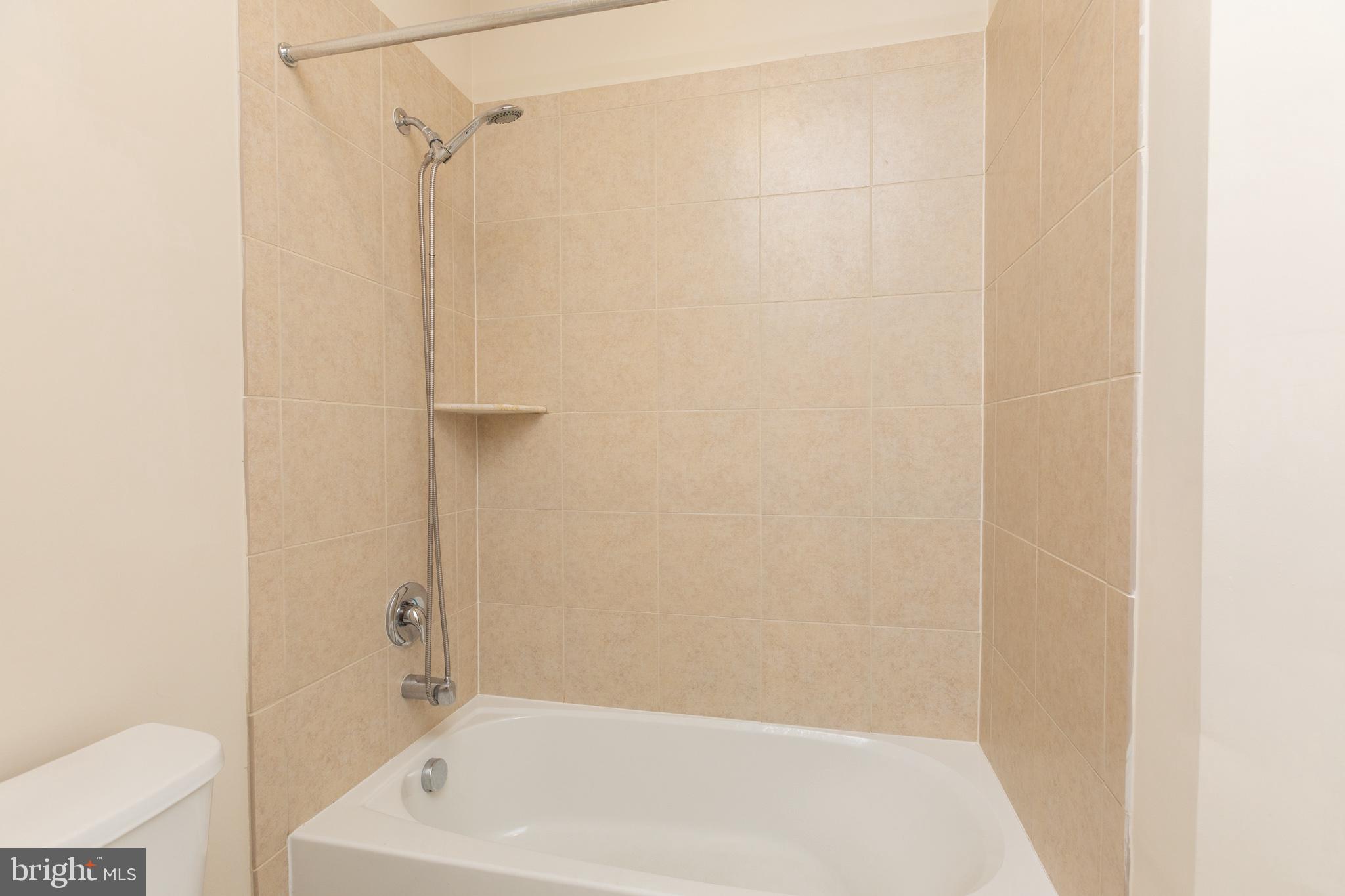 8105 Ridgely Loop Severn, MD 21144 - Photo 38 of 53 Gallery Image 38