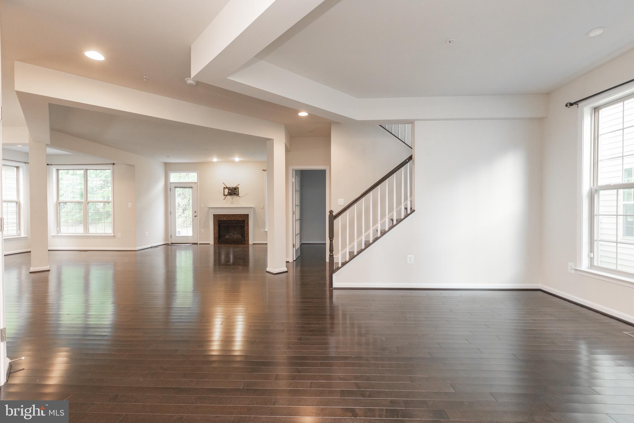 8105 Ridgely Loop Severn, MD 21144 - Photo 5 of 53 Living Room