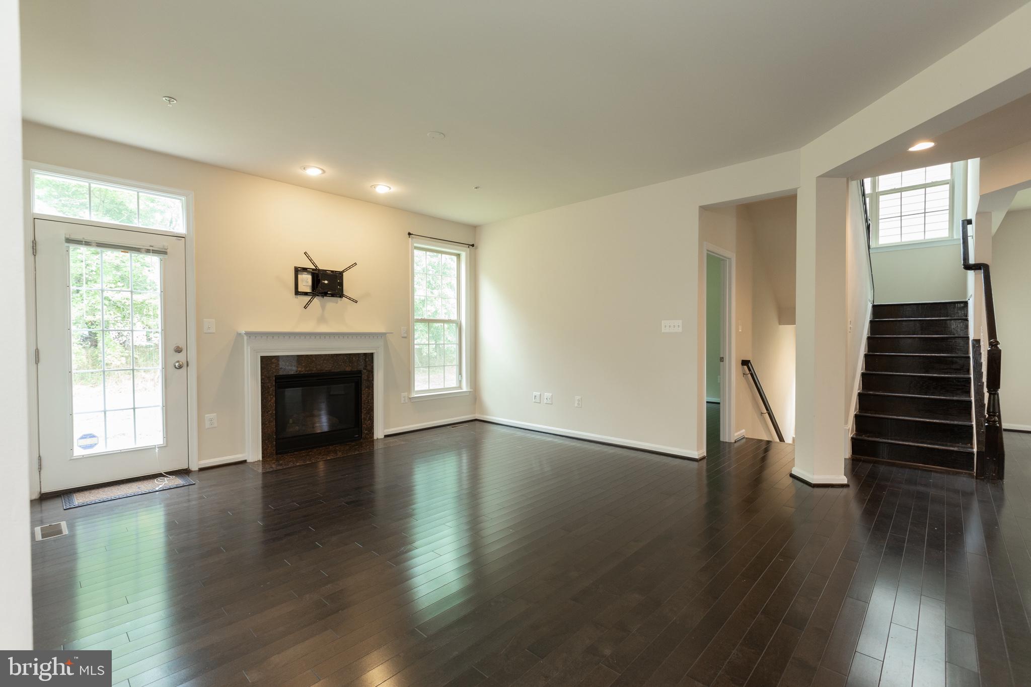 8105 Ridgely Loop Severn, MD 21144 - Photo 7 of 53 Gallery Image 7