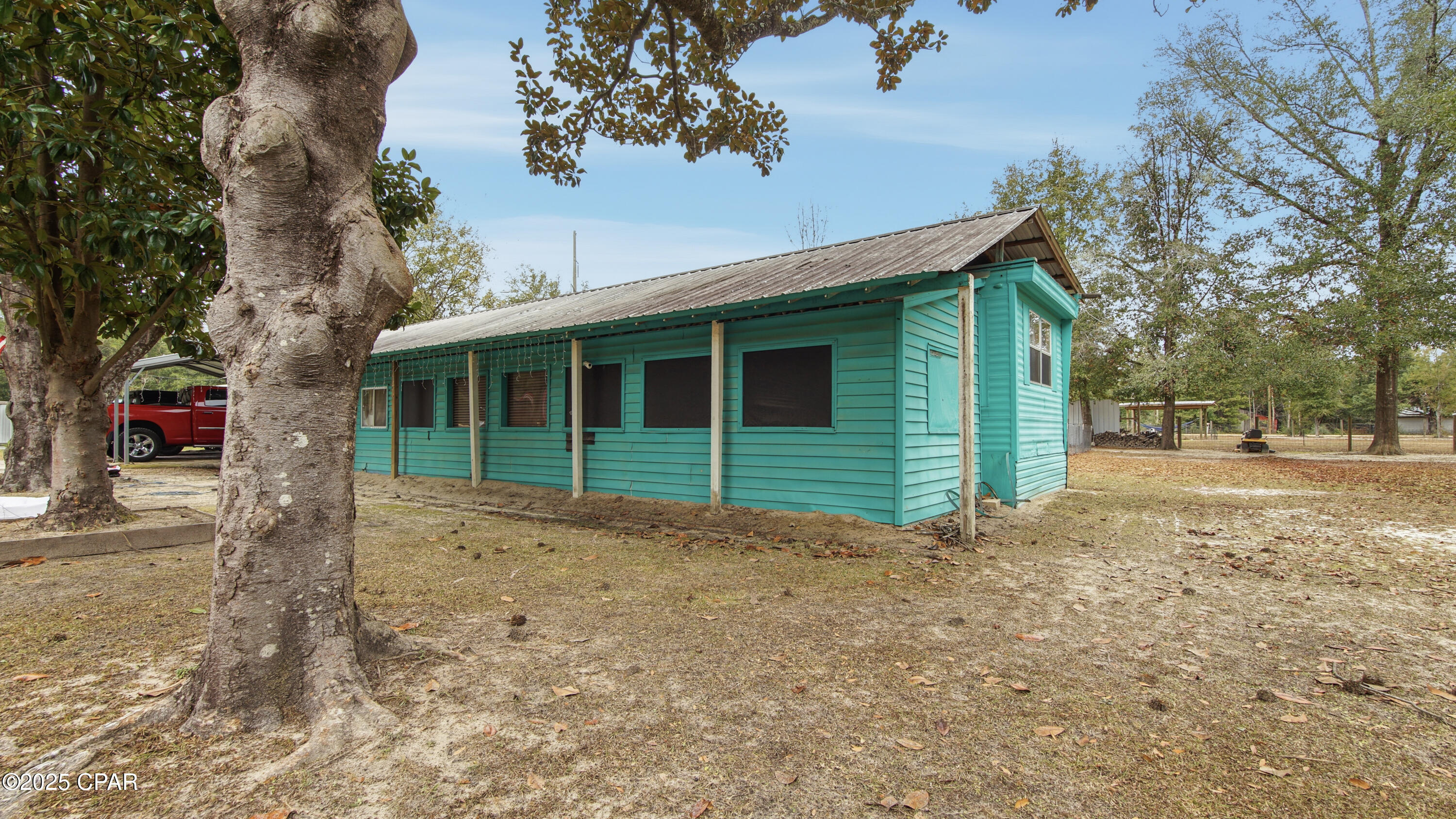 12213 Glenwood Road Fountain, FL 32438 - Photo 4 of 30