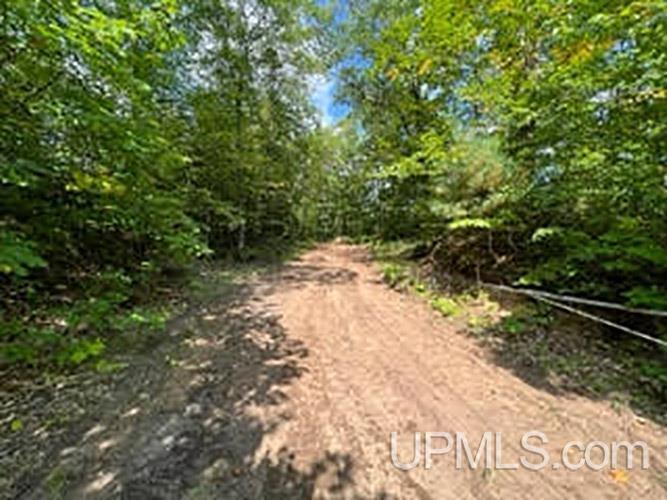 3 Lake Enchantment Road Marquette, MI 49855 - Photo 2 of 11