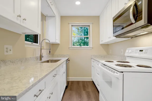 $3,100 | 2717 North Yucatan Street, Arlington, VA 22213