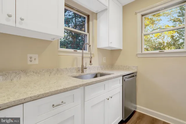 $3,100 | 2717 North Yucatan Street, Arlington, VA 22213