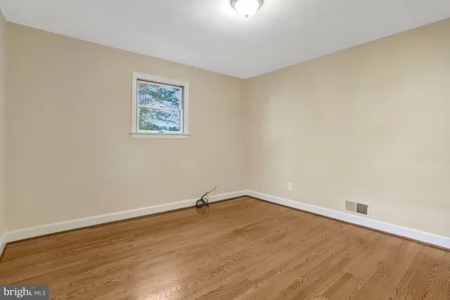 $3,100 | 2717 North Yucatan Street, Arlington, VA 22213