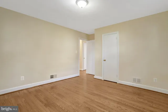 $3,100 | 2717 North Yucatan Street, Arlington, VA 22213