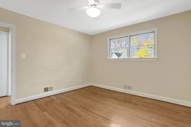 $3,100 | 2717 North Yucatan Street, Arlington, VA 22213