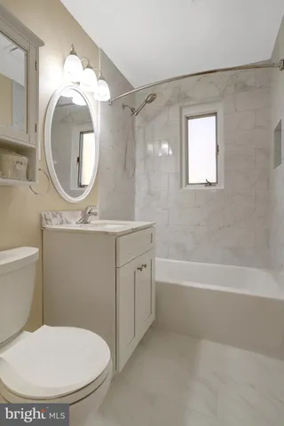 $3,100 | 2717 North Yucatan Street, Arlington, VA 22213