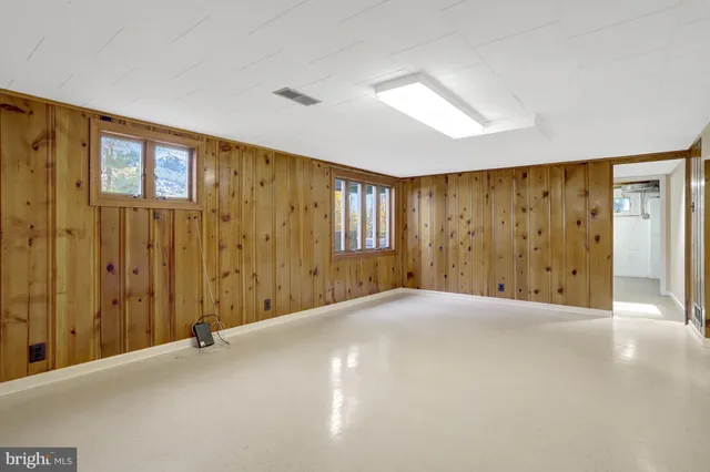 $3,100 | 2717 North Yucatan Street, Arlington, VA 22213