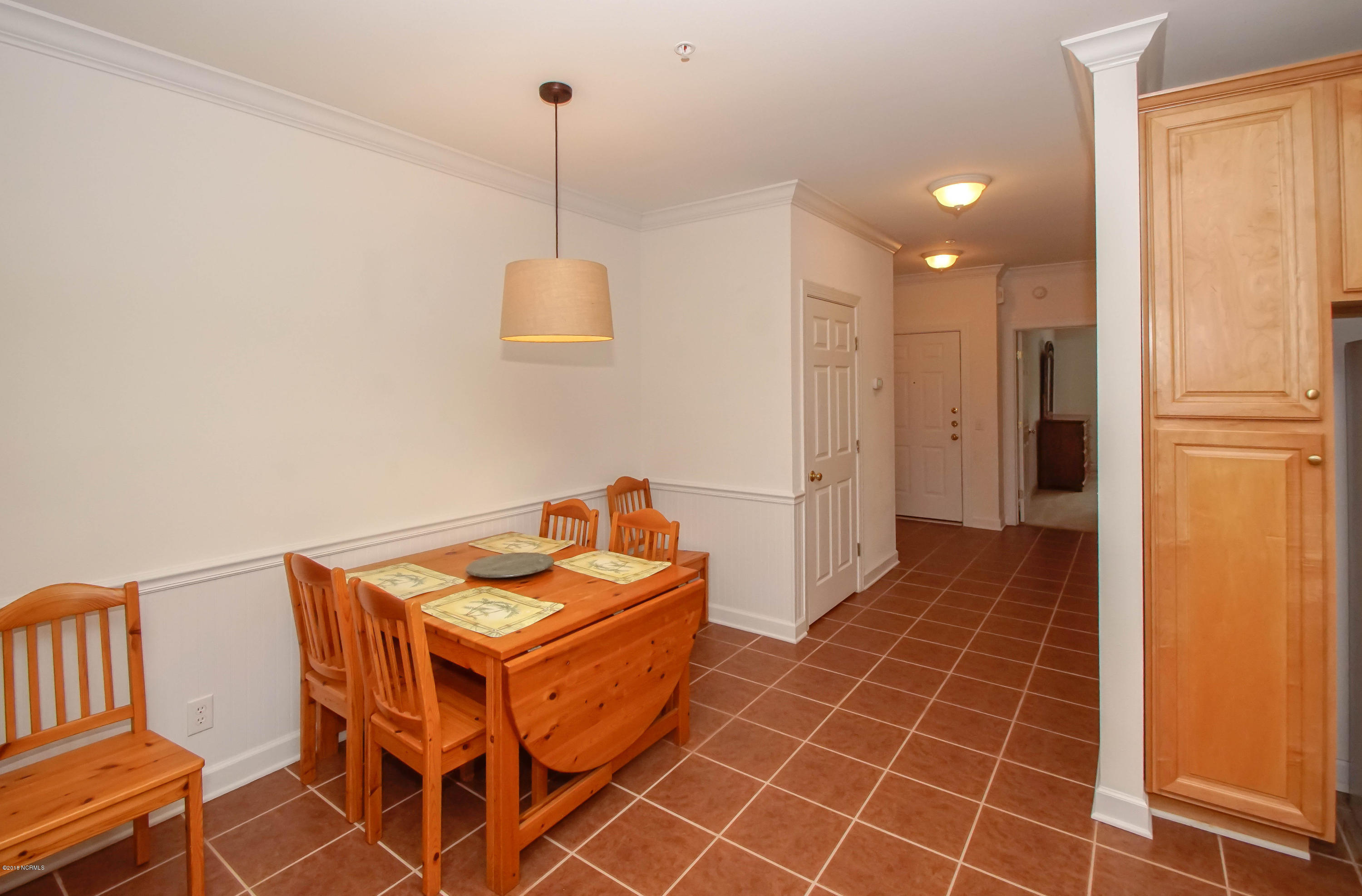 186 Clubhouse Road, Unit 3 Sunset Beach, NC 28468 - Photo 8 of 35 Dining Area