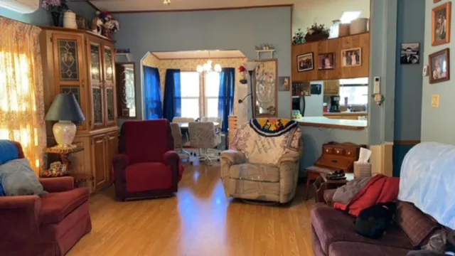 $219,900 | 1535 Killdeer Road, Howard, KS 67349