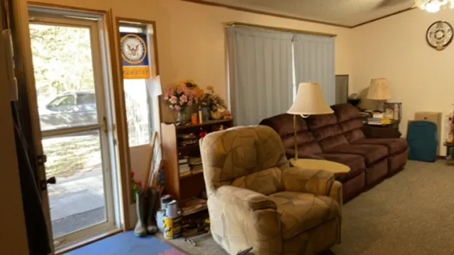 $219,900 | 1535 Killdeer Road, Howard, KS 67349