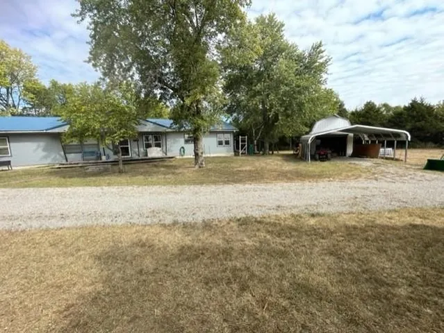 $219,900 | 1535 Killdeer Road, Howard, KS 67349