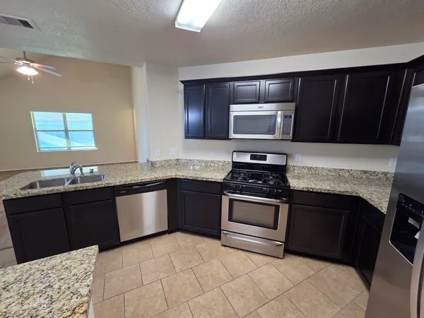 $2,195 | 19115 Shire Horse Boulevard, Porter, TX 77365