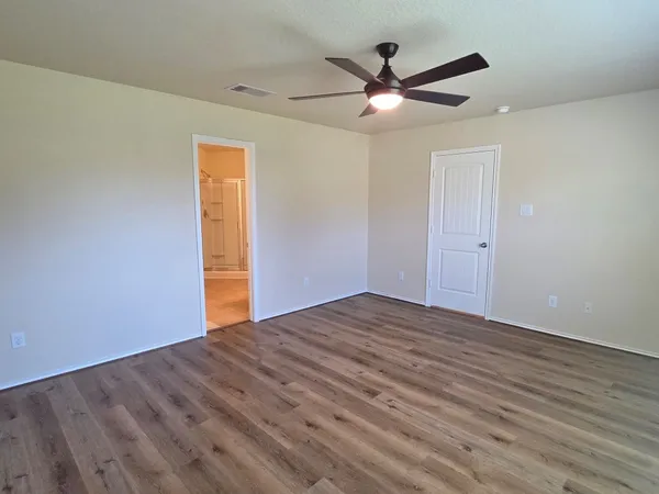 $2,195 | 19115 Shire Horse Boulevard, Porter, TX 77365