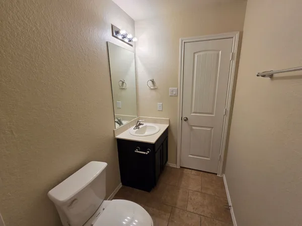 $2,195 | 19115 Shire Horse Boulevard, Porter, TX 77365