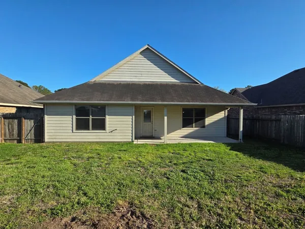 $2,195 | 19115 Shire Horse Boulevard, Porter, TX 77365