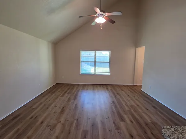 $2,195 | 19115 Shire Horse Boulevard, Porter, TX 77365