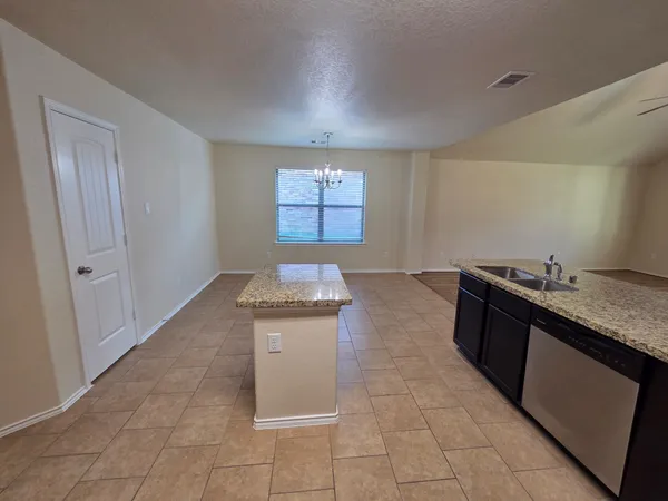 $2,195 | 19115 Shire Horse Boulevard, Porter, TX 77365