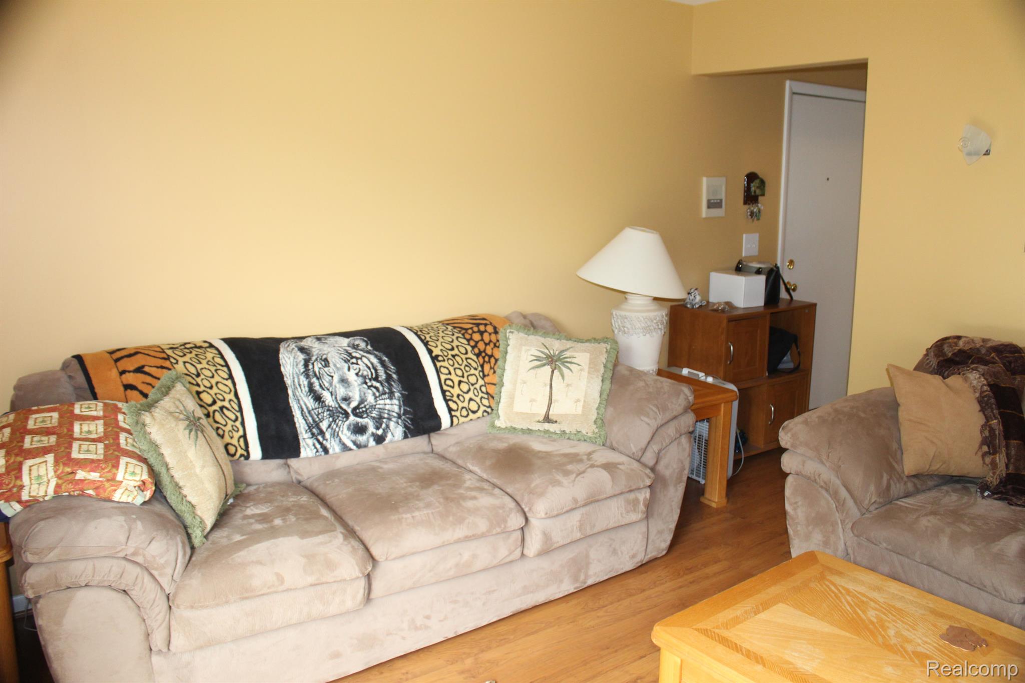 43244 Mound Road, Unit 8 Sterling Heights, MI 48314 - Photo 1 of 16 Gallery Image 1