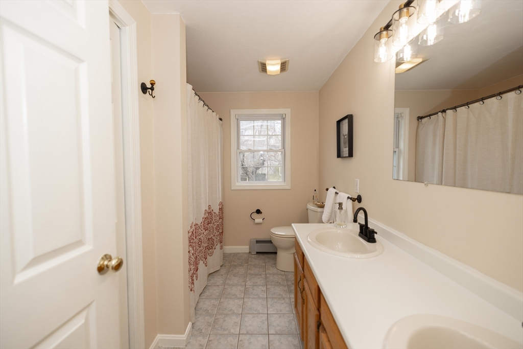 93 Kenberma Road Worcester, MA 01604 - Photo 15 of 27 Gallery Image 15
