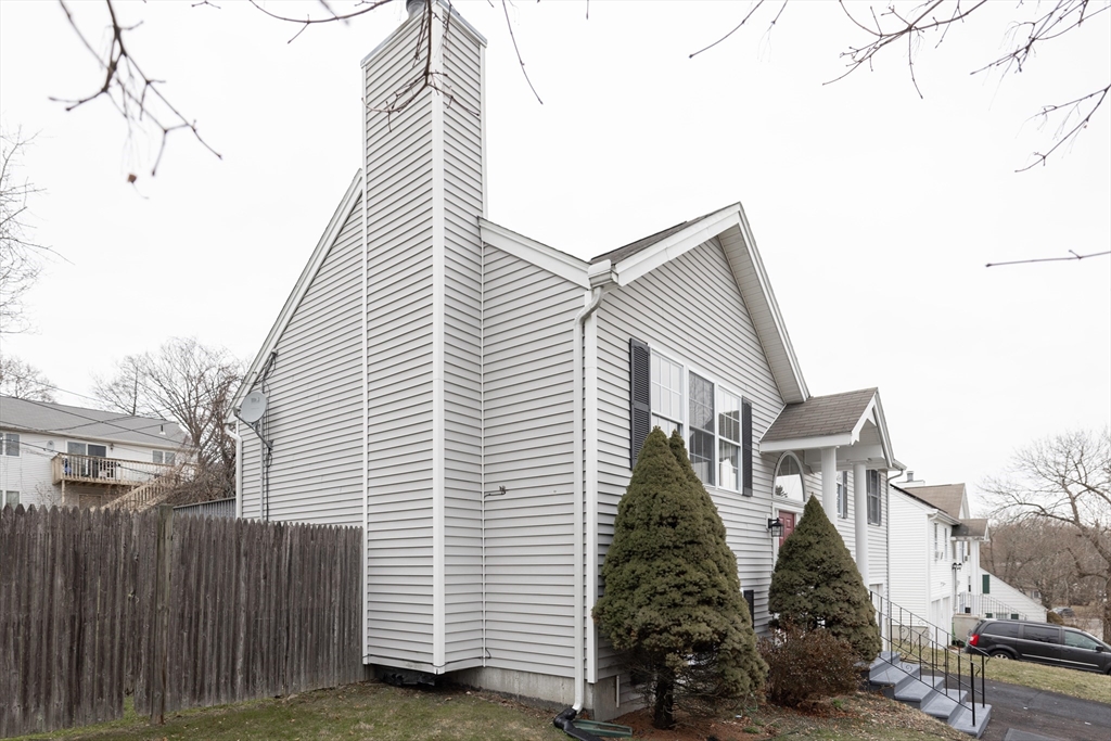 93 Kenberma Road Worcester, MA 01604 - Photo 20 of 27 Gallery Image 20