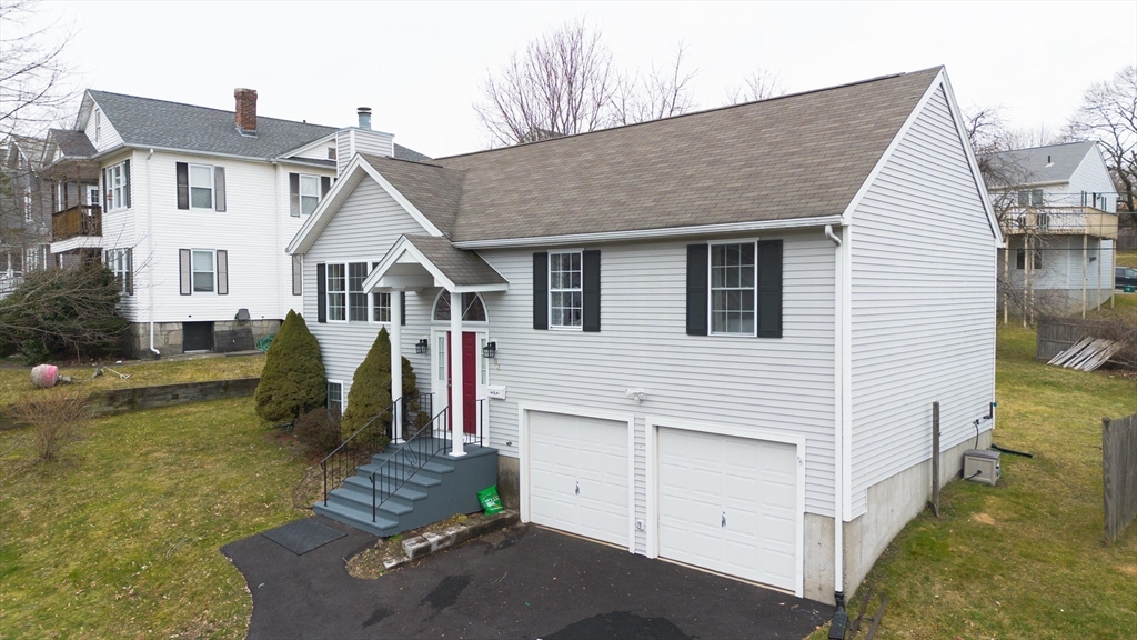 93 Kenberma Road Worcester, MA 01604 - Photo 2 of 27 Gallery Image 2