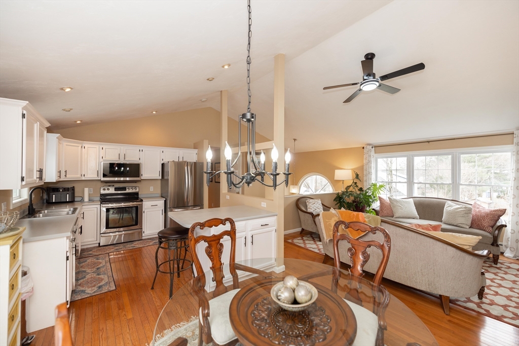93 Kenberma Road Worcester, MA 01604 - Photo 9 of 27 Gallery Image 9