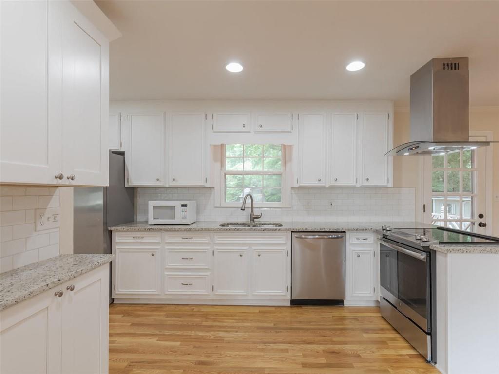 1110 Grimes Bridge Road Roswell, GA 30075 - Photo 12 of 31