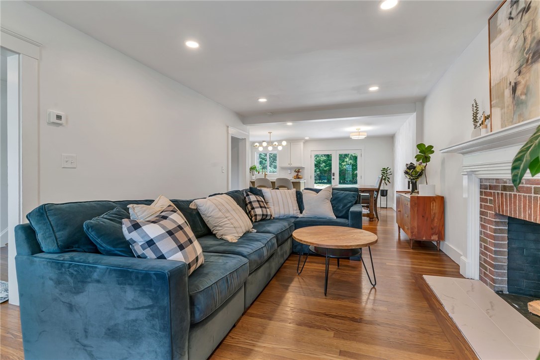 81 Bristol Ferry Road Portsmouth, RI 02871 - Photo 12 of 49