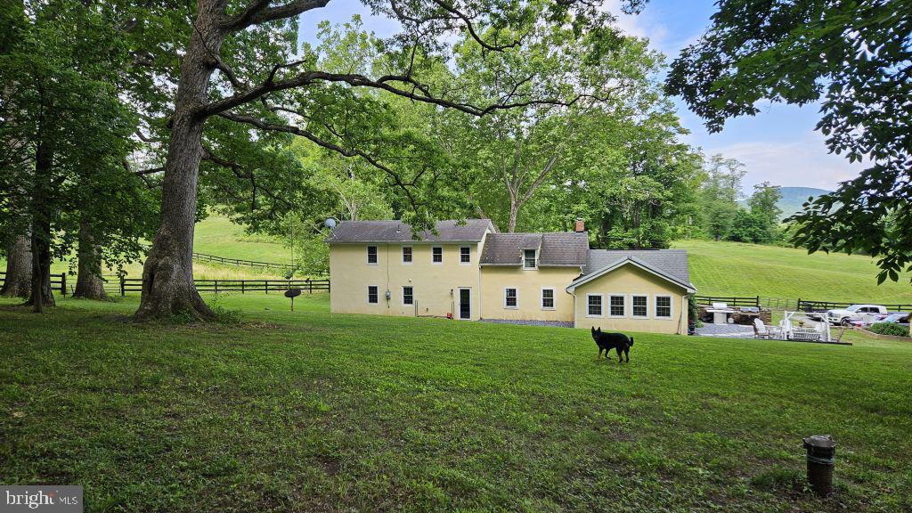 9351 Crest Hill Road Marshall, VA 20115 - Photo 6 of 47 Gallery Image 6