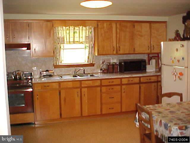 2131 George Street Dover, PA 17315 - Photo 5 of 6 Gallery Image 5