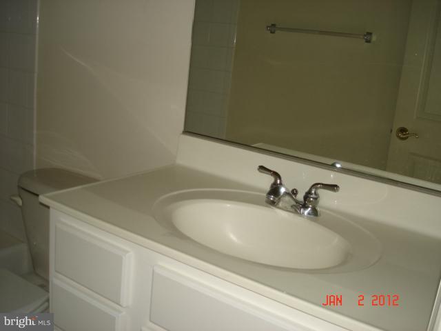 7362 Stream Bluff Way Springfield, VA 22153 - Photo 5 of 21 Bath (Master)
