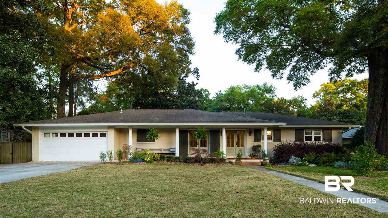 373 Ridgewood Circle Fairhope, AL 36532 - Photo 1 of 24
