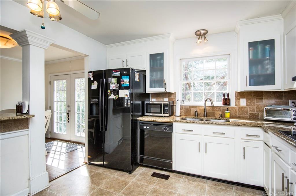 5634 Sharon Road, Unit 6 Charlotte, NC 28210 - Photo 9 of 20 Gallery Image 9